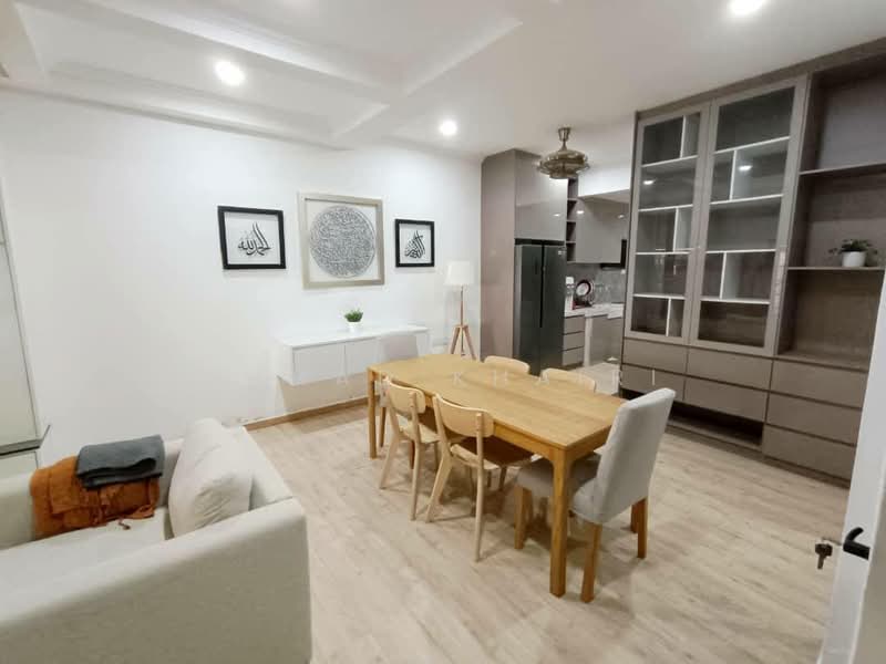 Cluster House for Sale in Sunway Alam Suria (Shah Alam) - Ahmad Khairi - Living Room - PropertyGuru.com.my