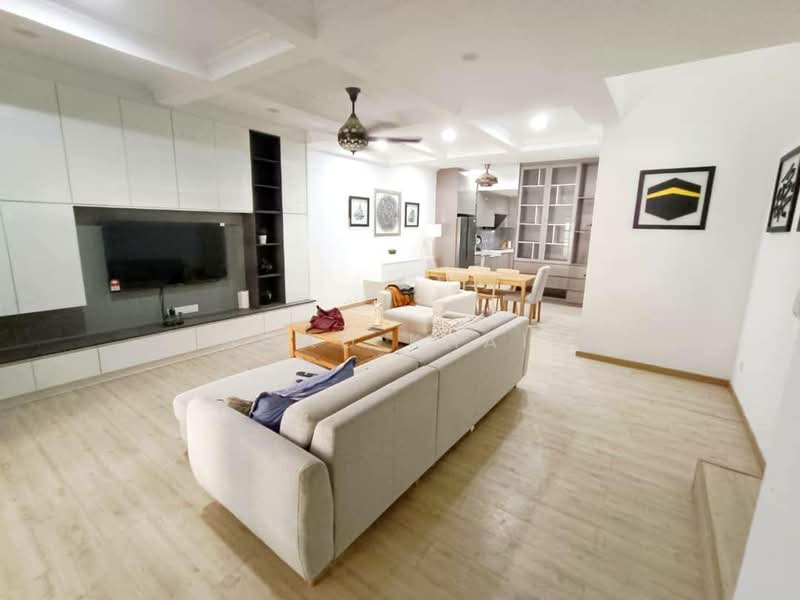 Cluster House for Sale in Sunway Alam Suria (Shah Alam) - Ahmad Khairi - Living Room - PropertyGuru.com.my