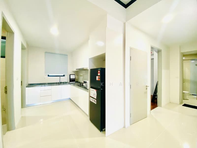 Service Residence for Rent at Sapphire Paradigm - Ahmad Khairi - Kitchen - PropertyGuru.com.my