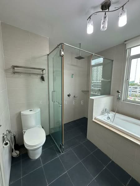 Condominium for Rent at BayStar Condominium - Xinnee . - Bathroom - PropertyGuru.com.my
