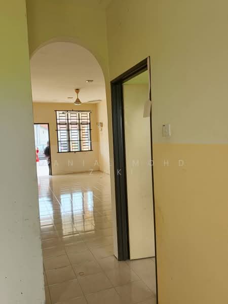 1-storey Terraced House for Sale in Taman Seri Kota (Langgar) - Danial Mohd Zaki - Living Room - PropertyGuru.com.my