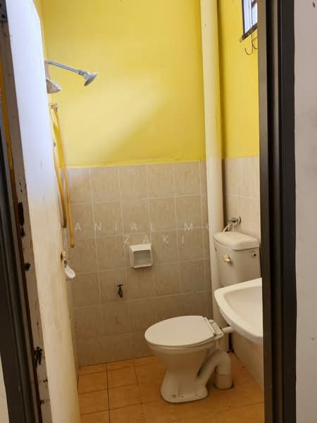1-storey Terraced House for Sale in Taman Seri Kota (Langgar) - Danial Mohd Zaki - Bathroom - PropertyGuru.com.my