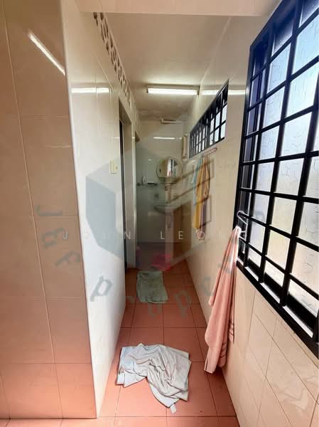 1-storey Terraced House for Sale in Skudai (Johor) - John Leong - Bathroom - PropertyGuru.com.my
