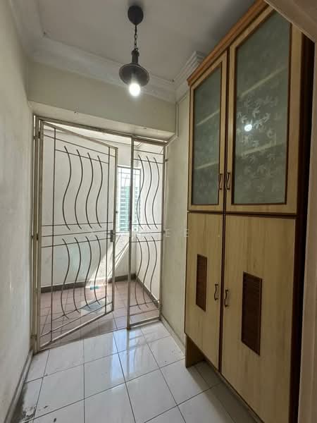 Condominium for Rent at Villa Emas - Xinnee . - Entrance - PropertyGuru.com.my