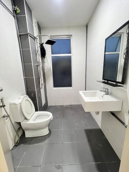 Imperial Jade Residenz untuk Untuk Disewa - RM 2,800 /bulan, Feb 2026 - Bathroom - PropertyGuru.com.my