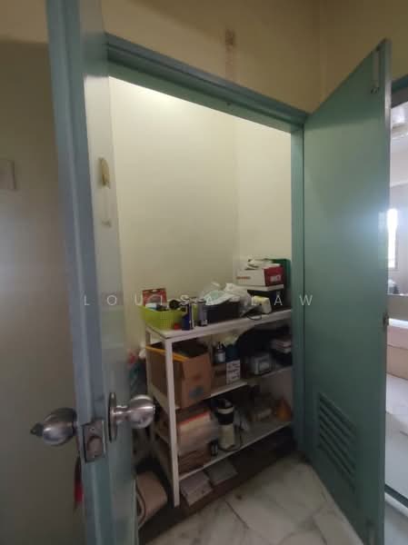 Meadow Park 3 untuk Untuk Dijual - RM 330,000, Mac 2026 - Store Room - PropertyGuru.com.my