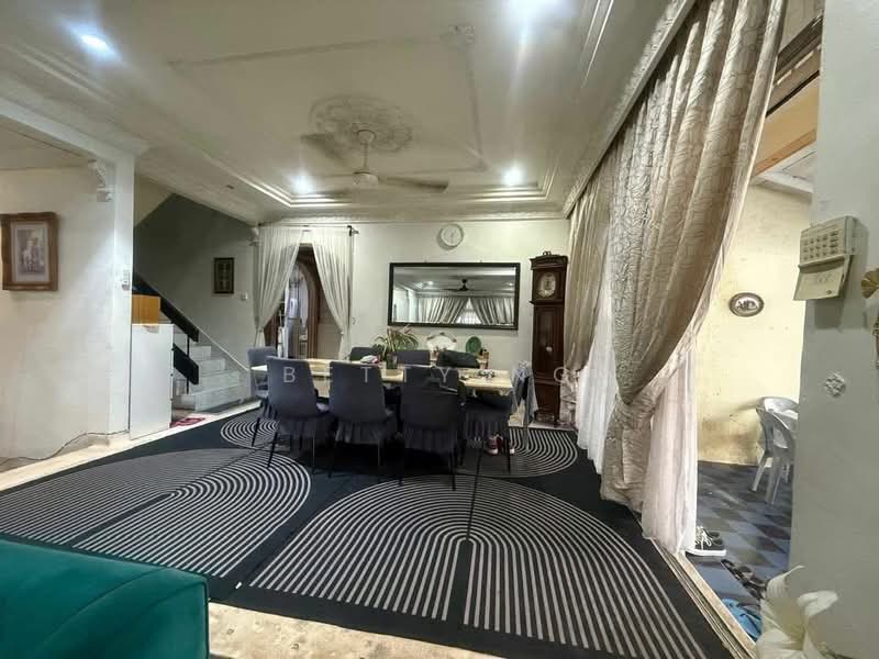 Semi-Detached House for Sale in Kampung Seri Jaya (Tampoi) - Betty Ng - PropertyGuru.com.my