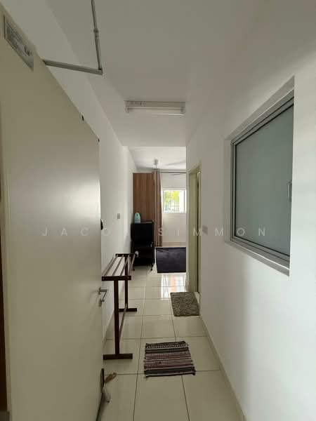 Servis Apartment untuk Disewa di Alanis Residence - Jacob Simmon - Corridor - PropertyGuru.com.my