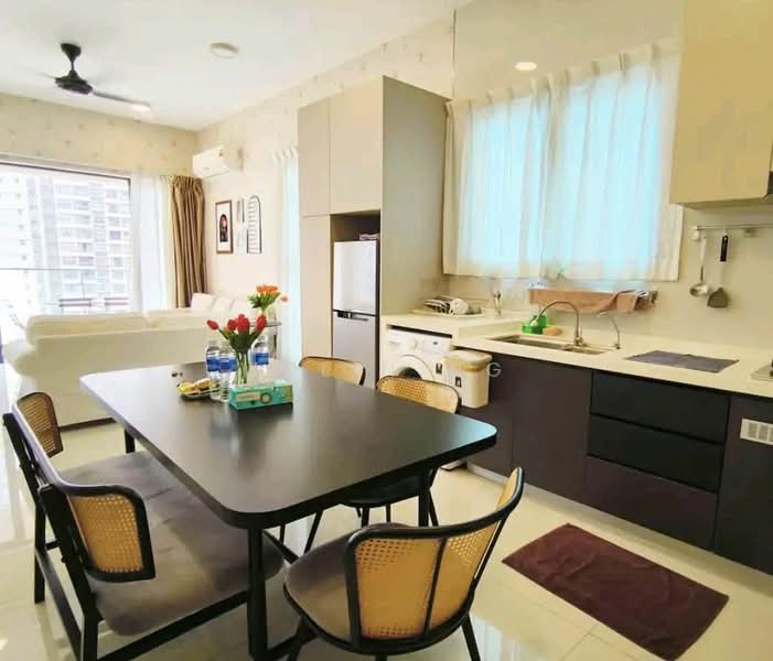 Condominium for Sale at Amberside @ Country Garden Danga Bay - Jolin Ng - Living Room - PropertyGuru.com.my