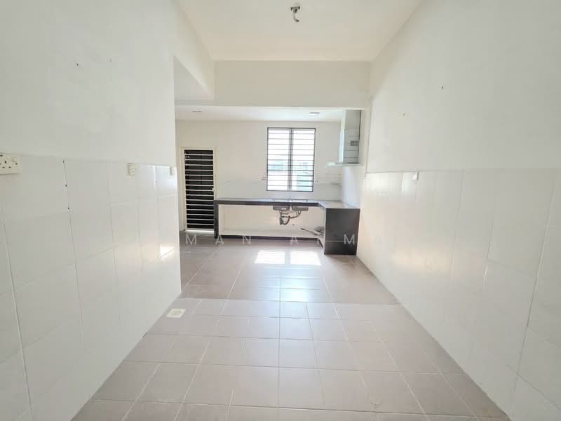 Taman Alam Indah untuk Untuk Dijual - RM 450,000, Mac 2026 - Kitchen - PropertyGuru.com.my