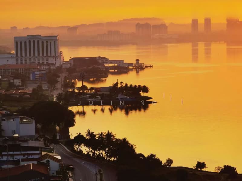 Service Residence for Sale at R&F Princess Cove Phase 1 - Jolin Ng - Exterior - PropertyGuru.com.my