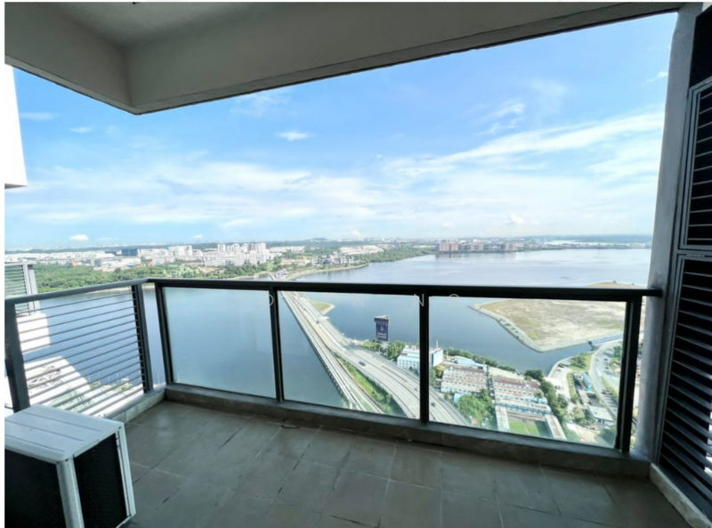 Service Residence for Sale at R&F Princess Cove Phase 1 - Jolin Ng - Balcony - PropertyGuru.com.my