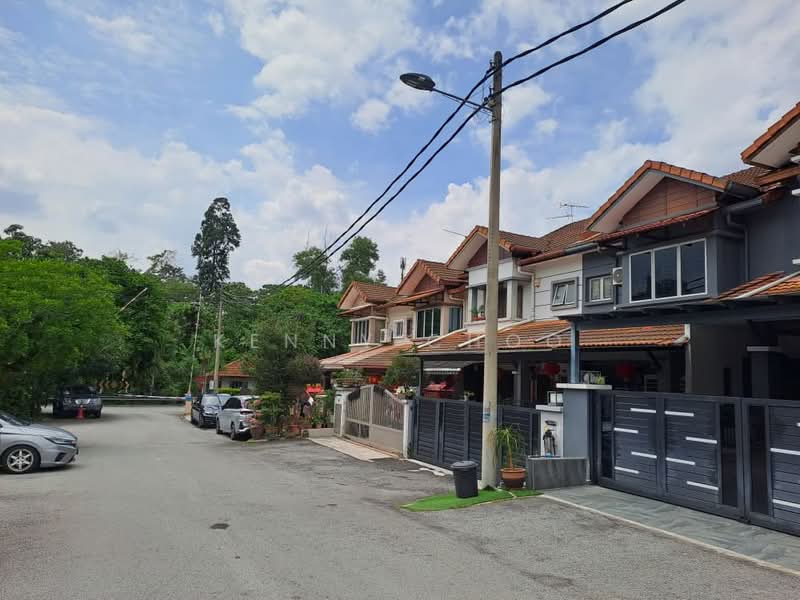 2-storey Terraced House for Sale in Batu 9 (Cheras) - Kenny Choo - Exterior - PropertyGuru.com.my