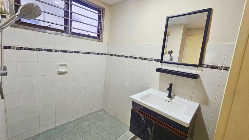Apartment for Sale at Seri Mutiara Apartment - Loong Hing Liong - Bathroom - PropertyGuru.com.my
