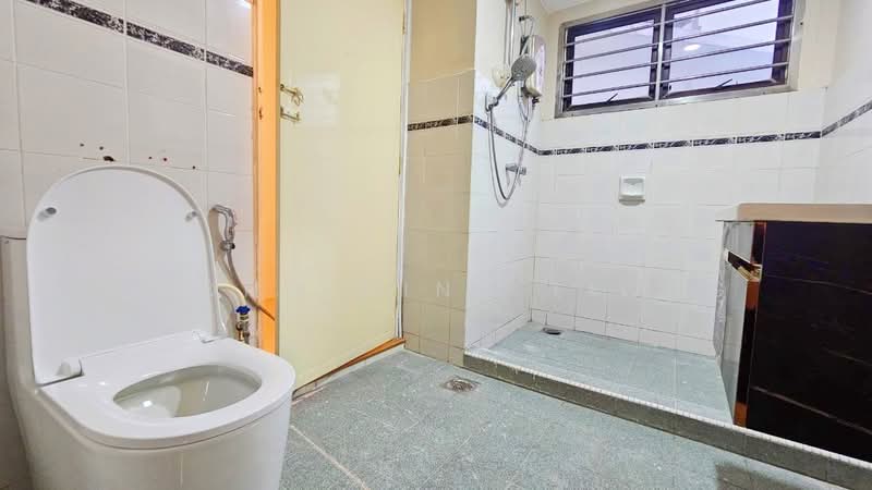Apartment for Sale at Seri Mutiara Apartment - Loong Hing Liong - Bathroom - PropertyGuru.com.my