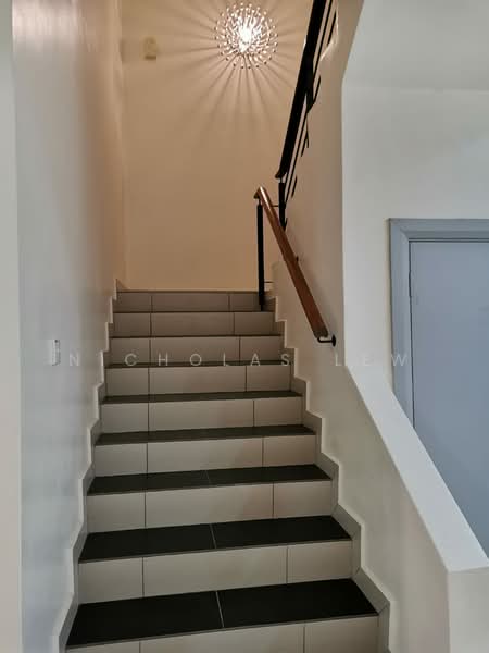 2-storey Terraced House for Sale in Taman Bukit Serdang (Seri Kembangan) - Nicholas Lew - Interior - PropertyGuru.com.my