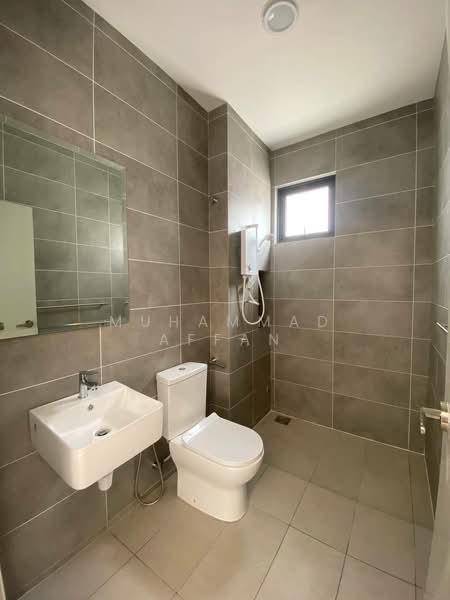 Semi-Detached House for Rent in Cyberjaya (Selangor) - Muhammad Affan - Bathroom - PropertyGuru.com.my
