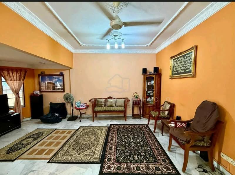 2-storey Terraced House for Sale in Usj 11 (Subang Jaya) - Ronald Khoo - Living Room - PropertyGuru.com.my