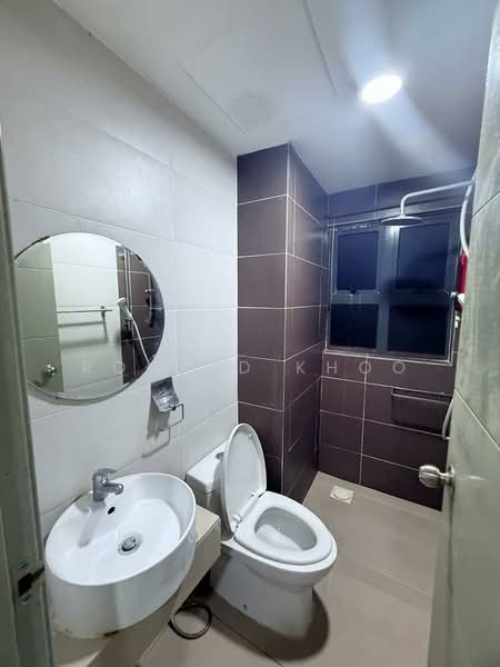 Service Residence for Sale at DK Senza - Ronald Khoo - Bathroom - PropertyGuru.com.my