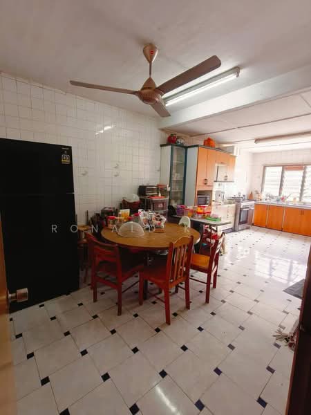 2-storey Terraced House for Sale in SS17 (Subang Jaya) - Ronald Khoo - Kitchen - PropertyGuru.com.my