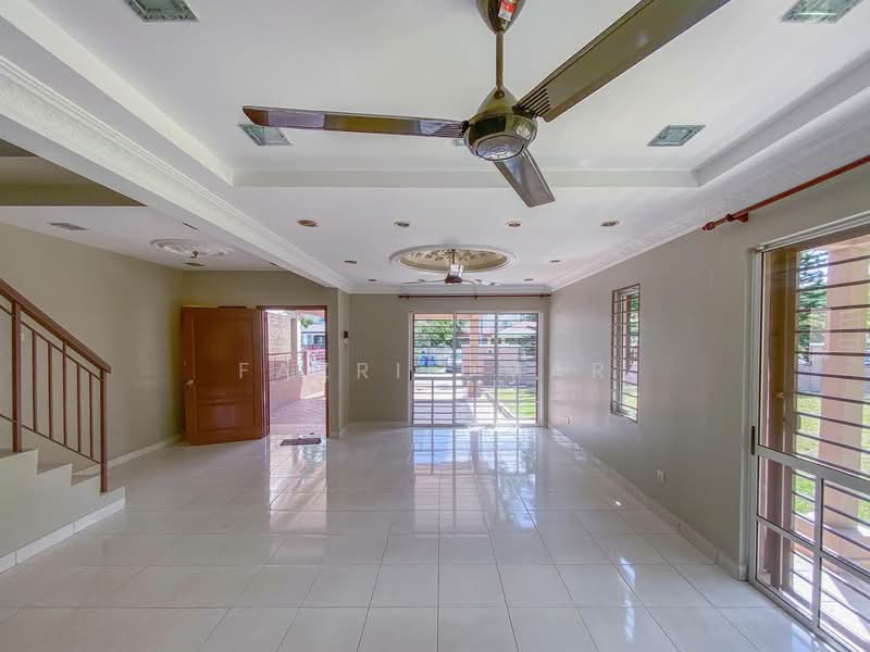 2-storey Terraced House for Sale in Alam Nusantara (Setia Alam) - Fazri Omar - Living Room - PropertyGuru.com.my