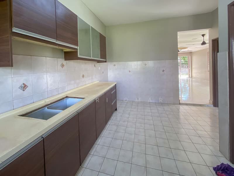 2-storey Terraced House for Sale in Alam Nusantara (Setia Alam) - Fazri Omar - Kitchen - PropertyGuru.com.my