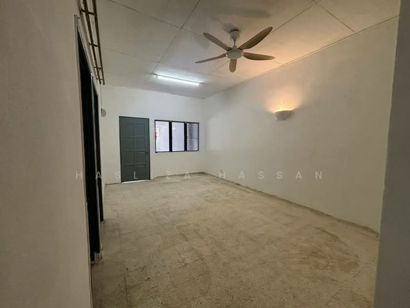 Taman Tuanku Jaafar untuk Untuk Dijual - RM 320,000, Feb 2026 - Interior - PropertyGuru.com.my