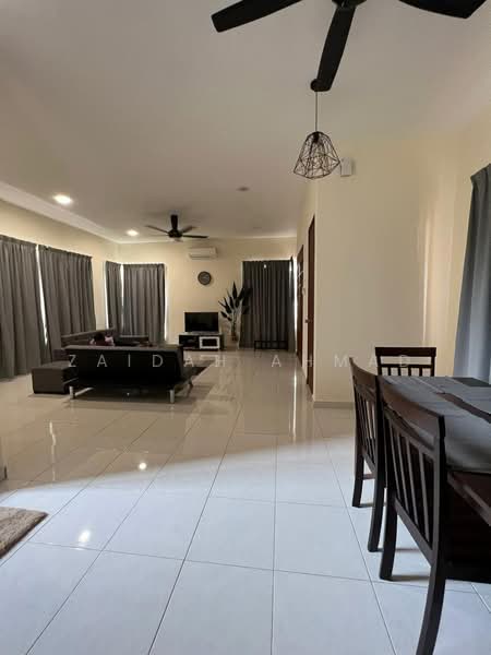 d'Venea Residence 3 untuk Untuk Disewa - RM 3,300 /bulan, Feb 2026 - Living Room - PropertyGuru.com.my