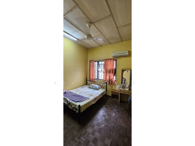 2-storey Terraced House for Sale in Medan Damansara (Damansara Heights) - Kevin Dass - Bedroom - PropertyGuru.com.my