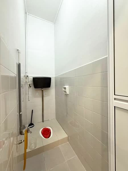 1-storey Terraced House for Sale in Taman Johor Jaya (Johor Bahru) - Zack Chow - Bathroom - PropertyGuru.com.my