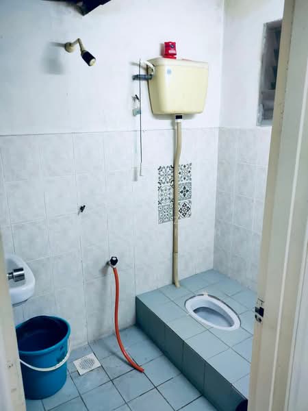 Taman Bukit Kenangan untuk Untuk Dijual - RM 205,000, Mac 2026 - Bathroom - PropertyGuru.com.my