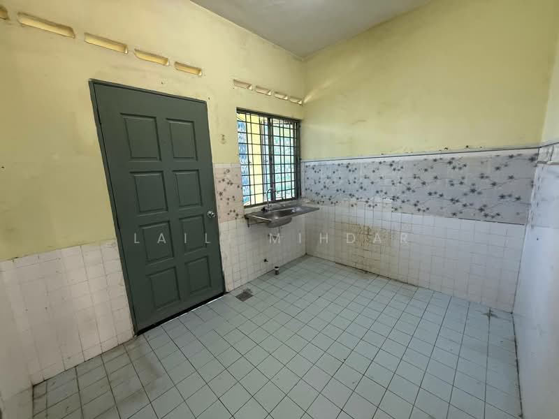 2-storey Terraced House for Sale in Taman Mulia Jaya (Ampang) - Laili Mihdar - Kitchen - PropertyGuru.com.my