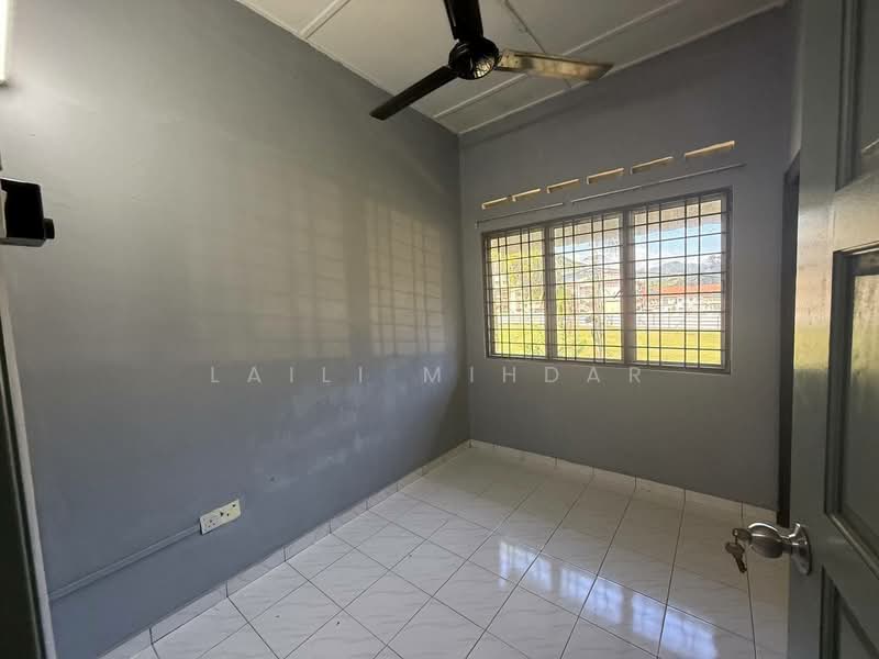 2-storey Terraced House for Sale in Taman Mulia Jaya (Ampang) - Laili Mihdar - Interior - PropertyGuru.com.my