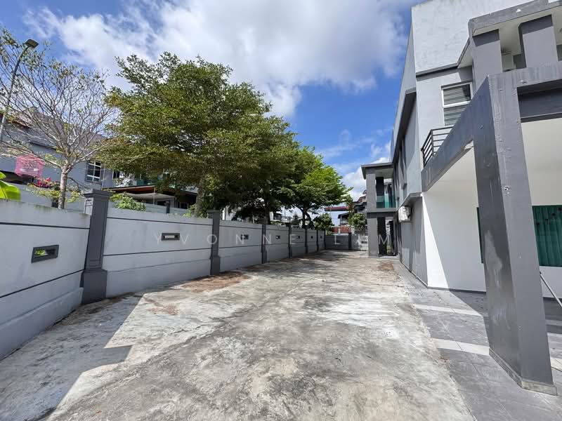 2-storey Terraced House for Sale in Taman Tiram Jaya (Ulu Tiram) - Yvonne Lim - Exterior - PropertyGuru.com.my