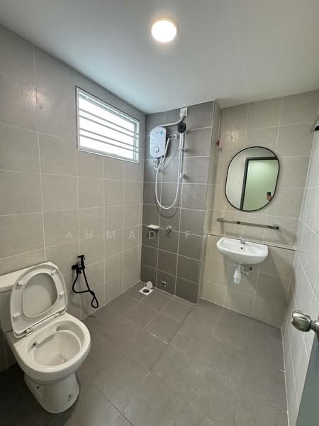 2-storey Terraced House for Rent in Dengkil (Selangor) - Ahmad Faiz - Bathroom - PropertyGuru.com.my