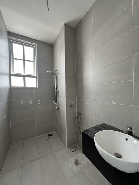 Semi-Detached House for Sale in Taman Ekoflora (Johor Bahru) - Sue Ann Chia - Bathroom - PropertyGuru.com.my