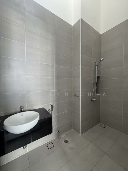 Semi-Detached House for Sale in Taman Ekoflora (Johor Bahru) - Sue Ann Chia - Bathroom - PropertyGuru.com.my