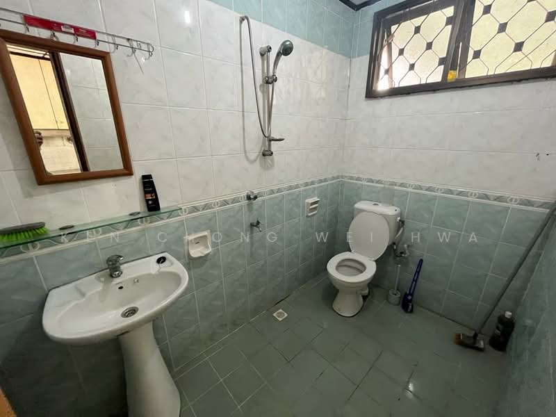Bungalow for Sale in Kota Kinabalu (Sabah) - KEN CHONG WEI HWA - Bathroom - PropertyGuru.com.my
