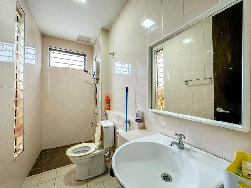 Ivy Terrace, Denai Alam untuk Untuk Dijual - RM 1,080,000, Mac 2026 - Bathroom - PropertyGuru.com.my