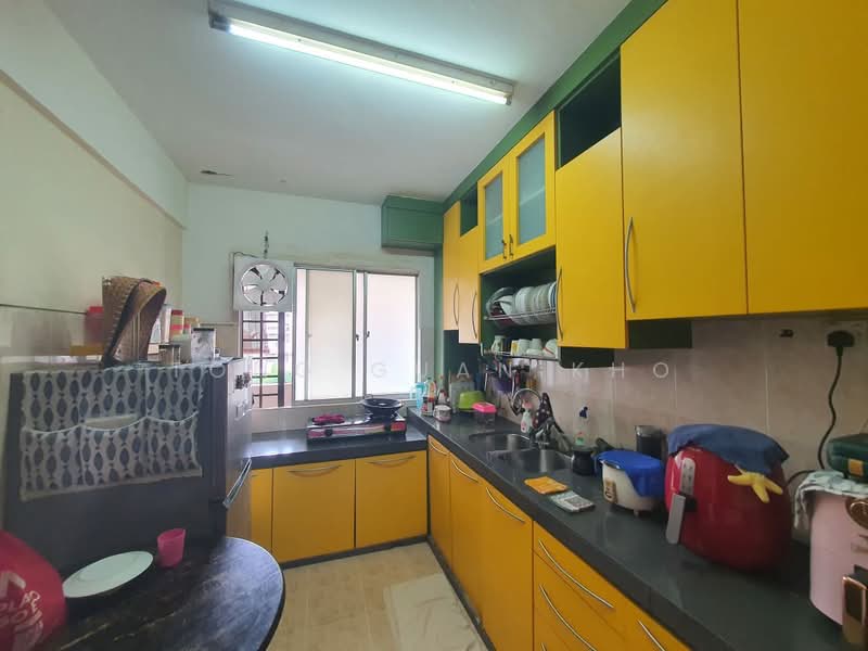 Flat for Sale at Ketapang Flat - Tong Guan Kho - Kitchen - PropertyGuru.com.my