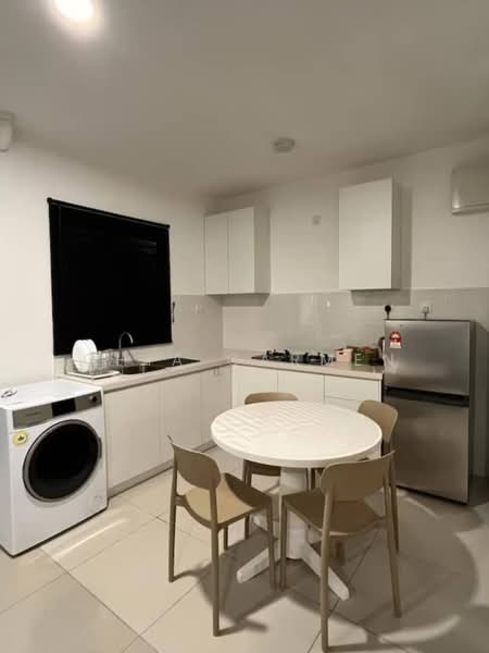 Service Residence for Rent at Huni @ Eco Ardence - Chia Carmen - Kitchen - PropertyGuru.com.my