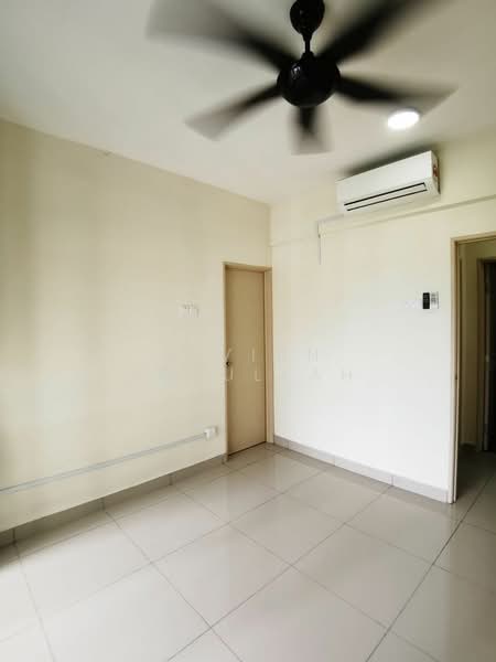 Service Residence for Sale at ARC @ Austin Hills - Vivian Abdullah - Interior - PropertyGuru.com.my