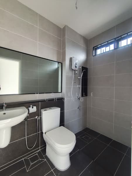 Elmina Green Three untuk Untuk Disewa - RM 2,200 /bulan, Mac 2026 - Bathroom - PropertyGuru.com.my