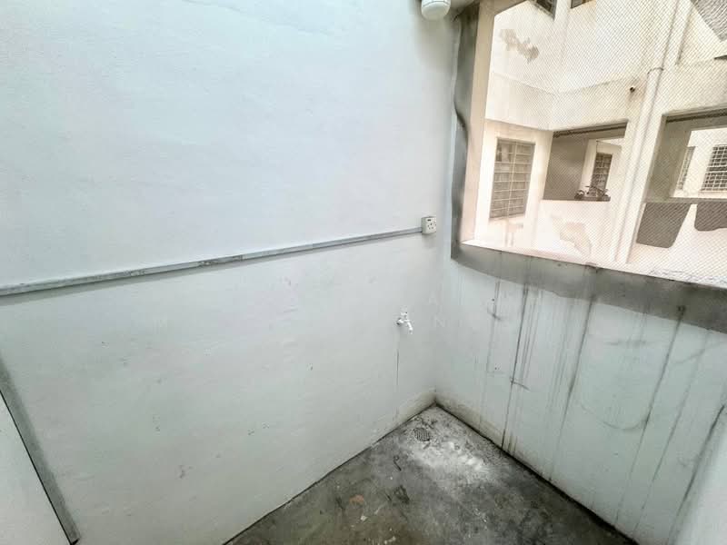 Flat for Sale at Pangsapuri Putra - Noor Hidayah Mohamad Noor - Exterior - PropertyGuru.com.my