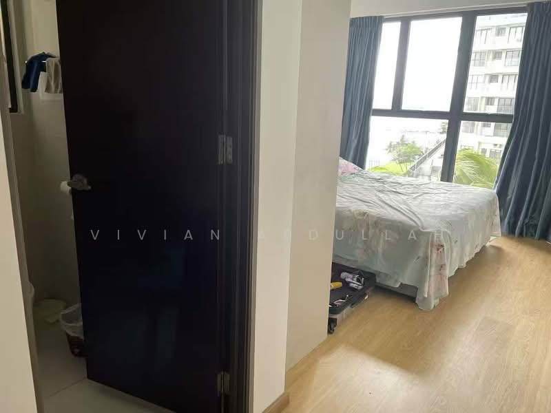 Condominium for Sale at Kings Bay @ Country Garden Danga Bay - Vivian Abdullah - Bedroom - PropertyGuru.com.my