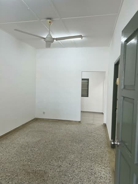 Taman Century untuk Untuk Disewa - RM 2,600 /bulan, Feb 2026 - Interior - PropertyGuru.com.my