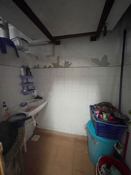 PKNS Flat Seksyen 6 untuk Untuk Dijual - RM 160,000, Feb 2026 - PropertyGuru.com.my