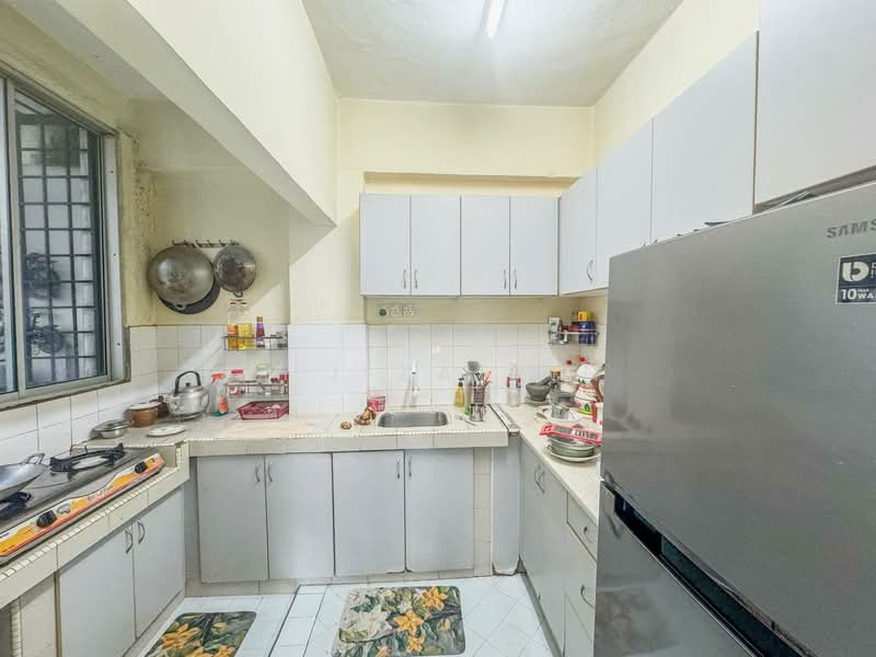 Apartment for Sale at Antara Apartment - M.J Zairin - Kitchen - PropertyGuru.com.my