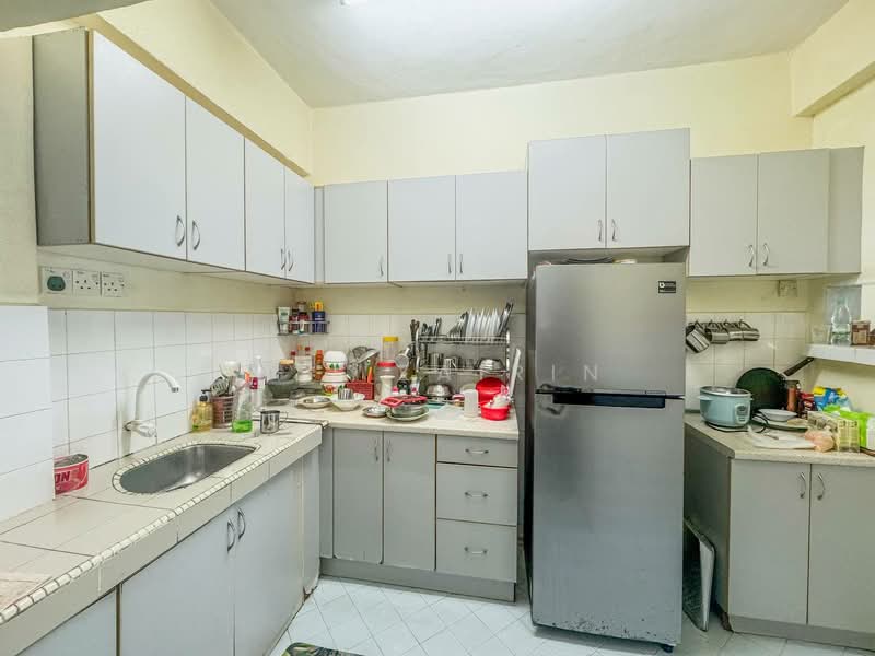 Apartment for Sale at Antara Apartment - M.J Zairin - Kitchen - PropertyGuru.com.my