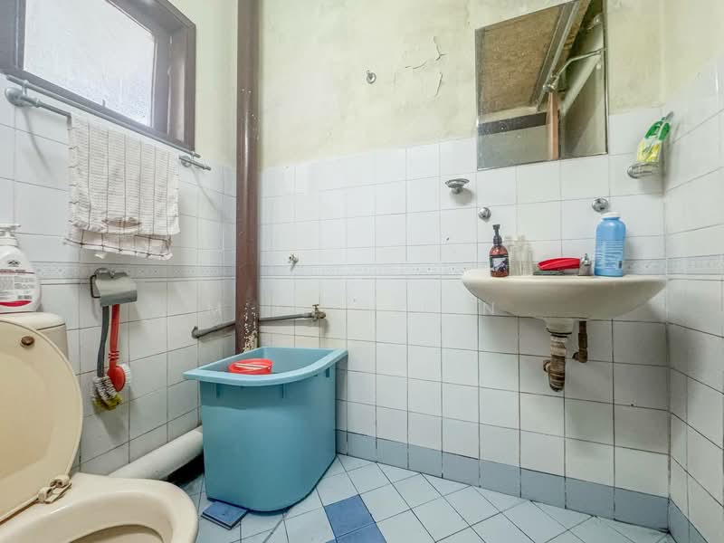 Apartment for Sale at Antara Apartment - M.J Zairin - Bathroom - PropertyGuru.com.my